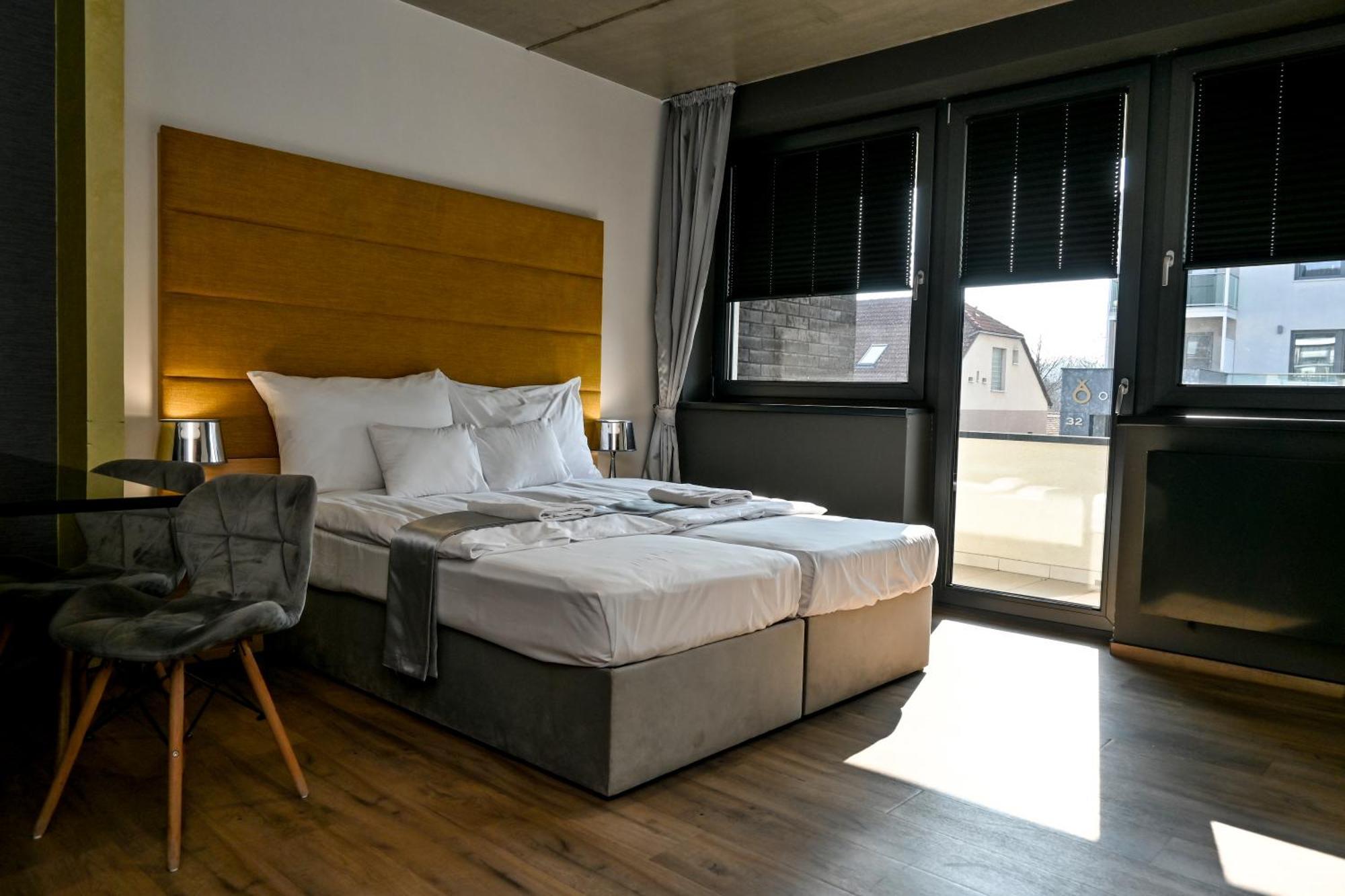 Zafir Apartman Sárvár Eksteriør bilde